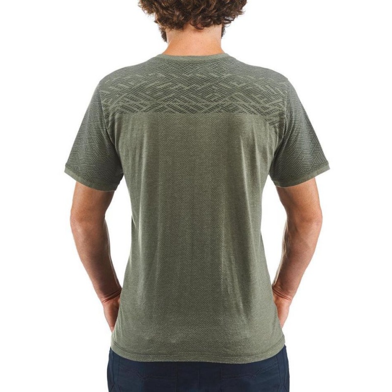 Men's Decathlon Nh550 Fresh Hiking T-Shirt Green | EKZ217654